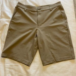 Lululemon Commission Short 11” - Size 32